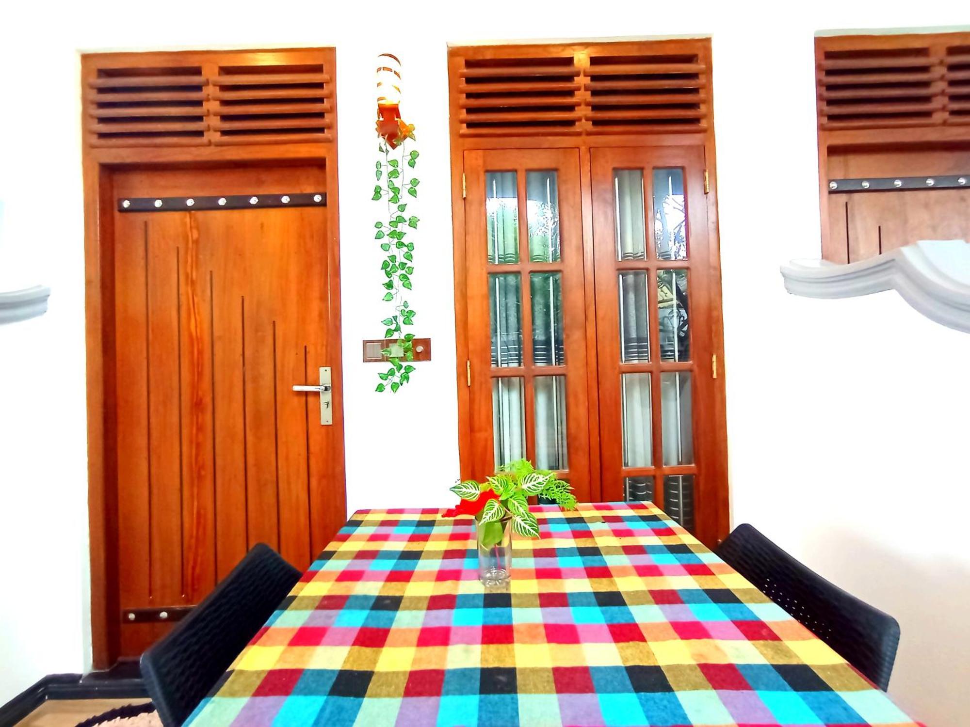 Ramesh Guesthouse Mirissa Exterior photo