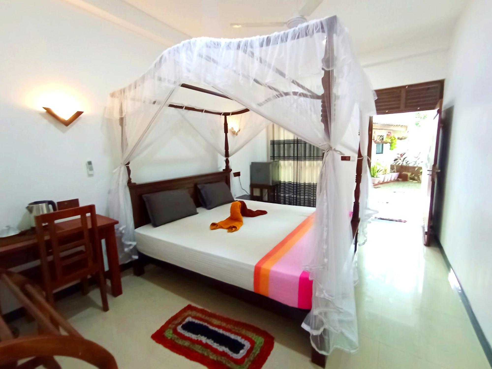 Ramesh Guesthouse Mirissa Exterior photo