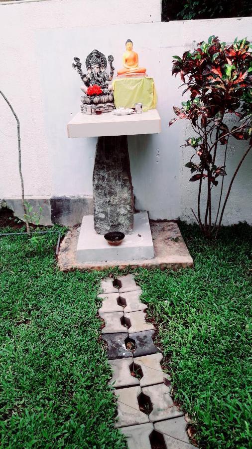 Ramesh Guesthouse Mirissa Exterior photo